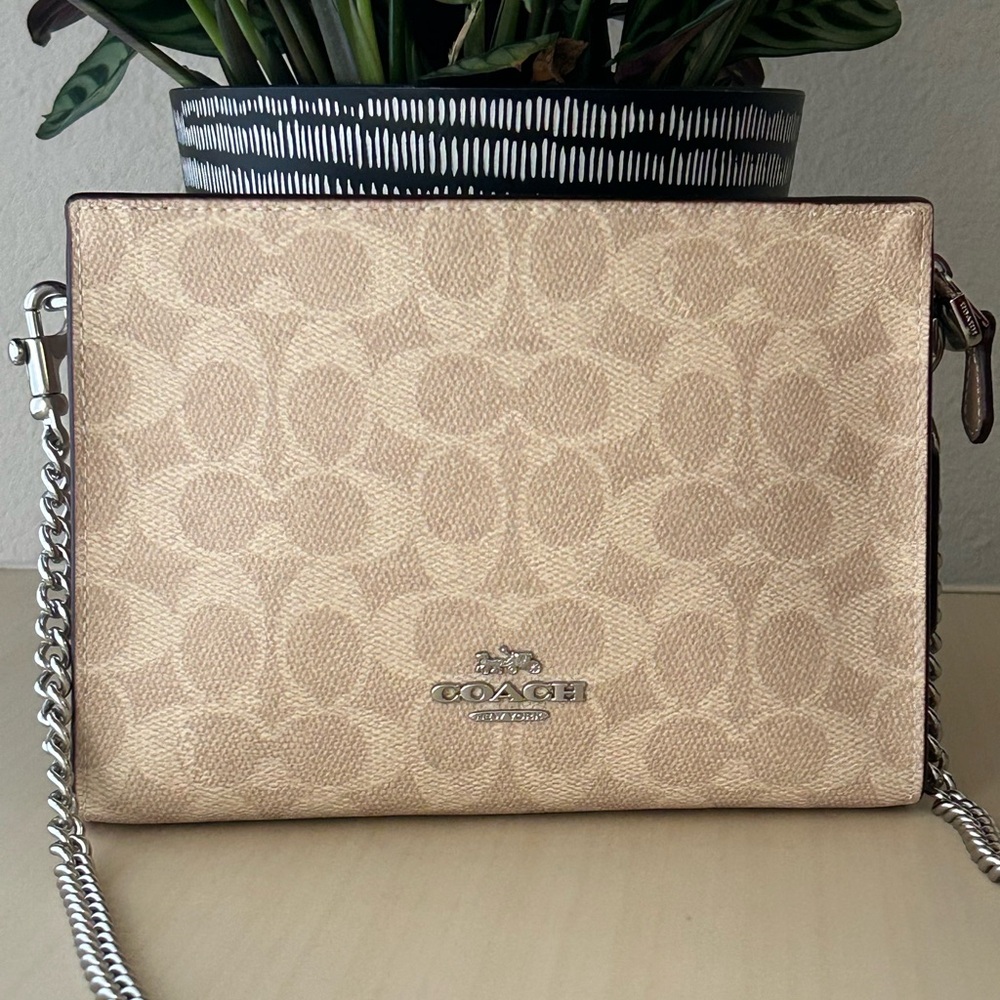 NWT Coach Crossbody Bag with Chain Strap
